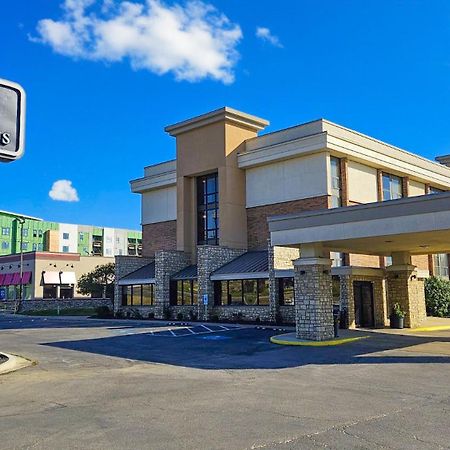 Hotel Lotus Kansas City Merriam Dış mekan fotoğraf