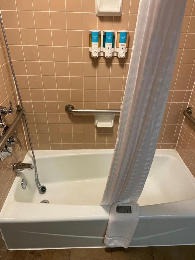 Hotel Lotus Kansas City Merriam Dış mekan fotoğraf